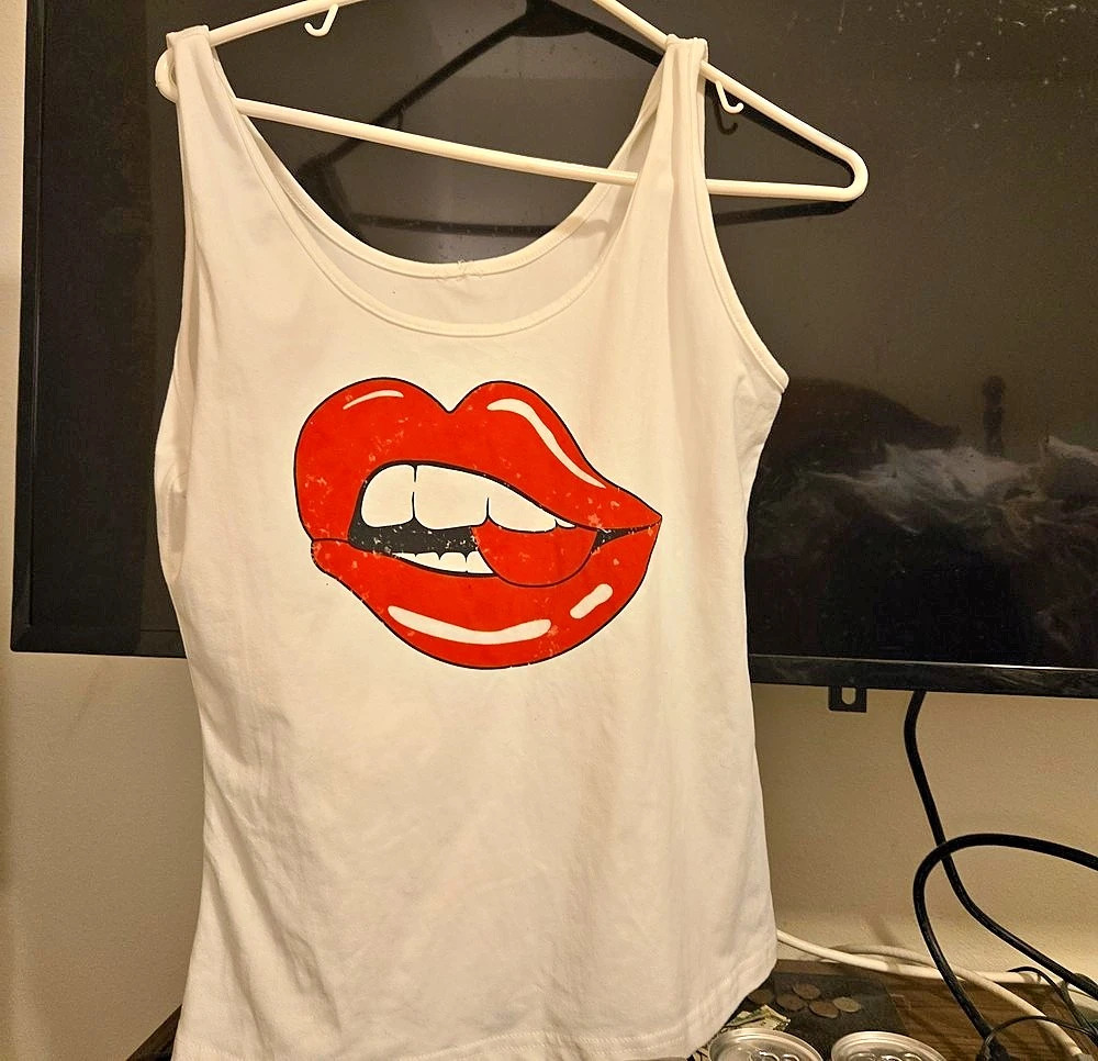 Lip Graphic Tank Top in White & Red